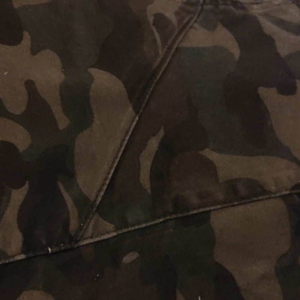 Chic Denim Y2K Camoflauge Women's Skinny Jeans - Picture 3 of 4